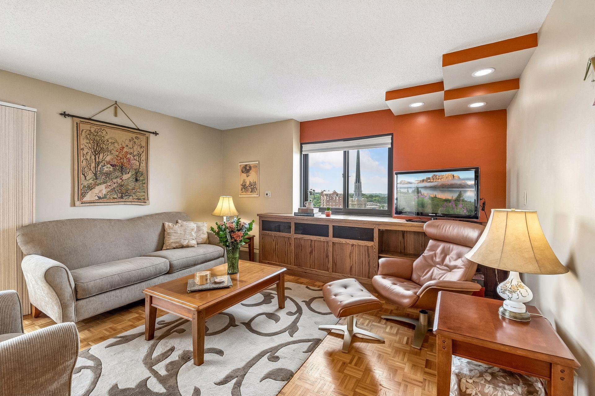 1st image of 410 Groveland Ave #1301, Minneapolis, MN 55403 | MLS# 7119055
