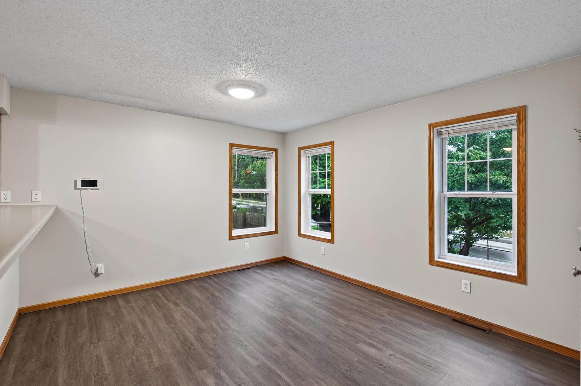 4th image of 2321 Lyndale Ave N, Minneapolis, MN 55411 | MLS# 7119060