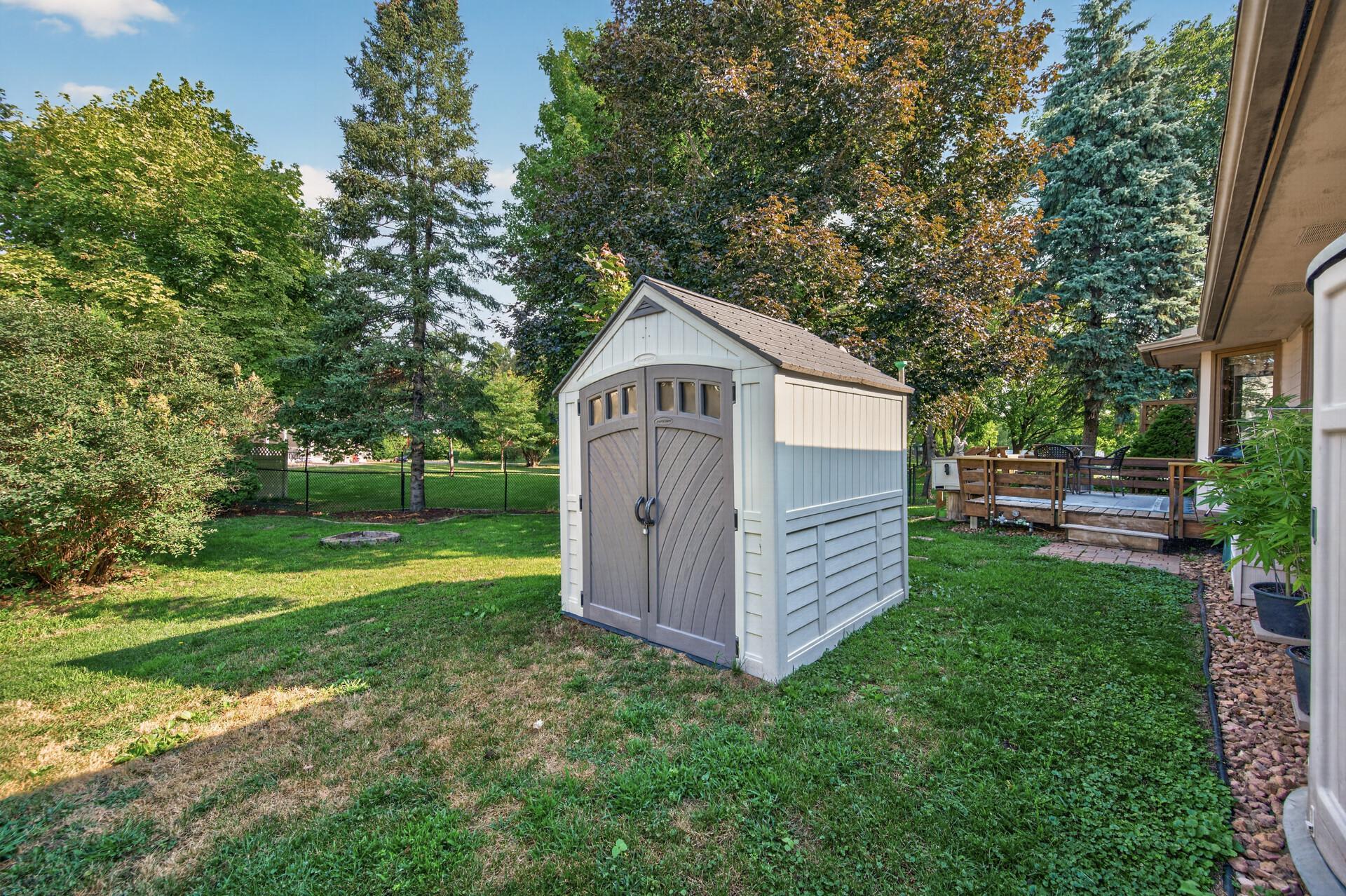 43rd image of 2062 28th Ave Nw, Saint Paul, MN 55112 | MLS# 7119087