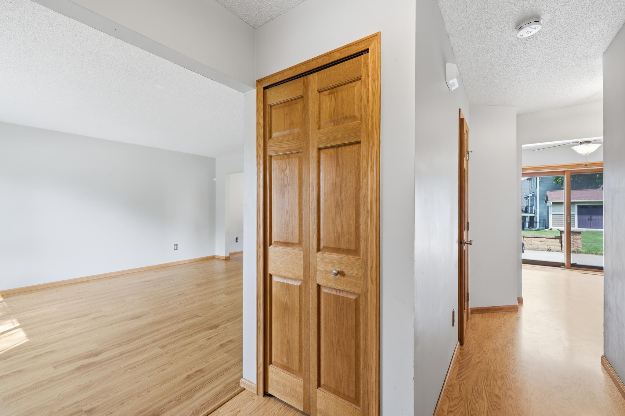 2nd image of 17428 Horseshoe Wy, Lakeville, MN 55044 | MLS# 7119089
