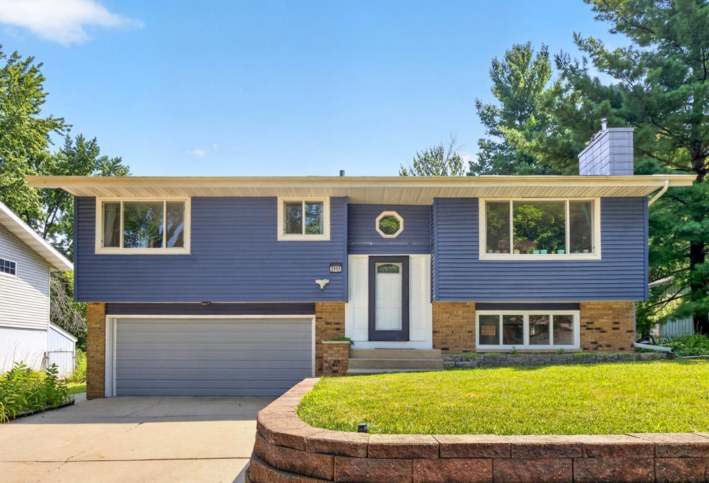 1st image of 2666 E River Rd Ne, Rochester, MN 55906 | MLS# 7119110