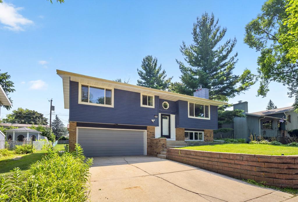 2nd image of 2666 E River Rd Ne, Rochester, MN 55906 | MLS# 7119110