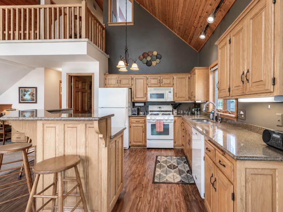 4th image of 41748 E Shore Dr, Kilkenny, MN 56052 | MLS# 7119136