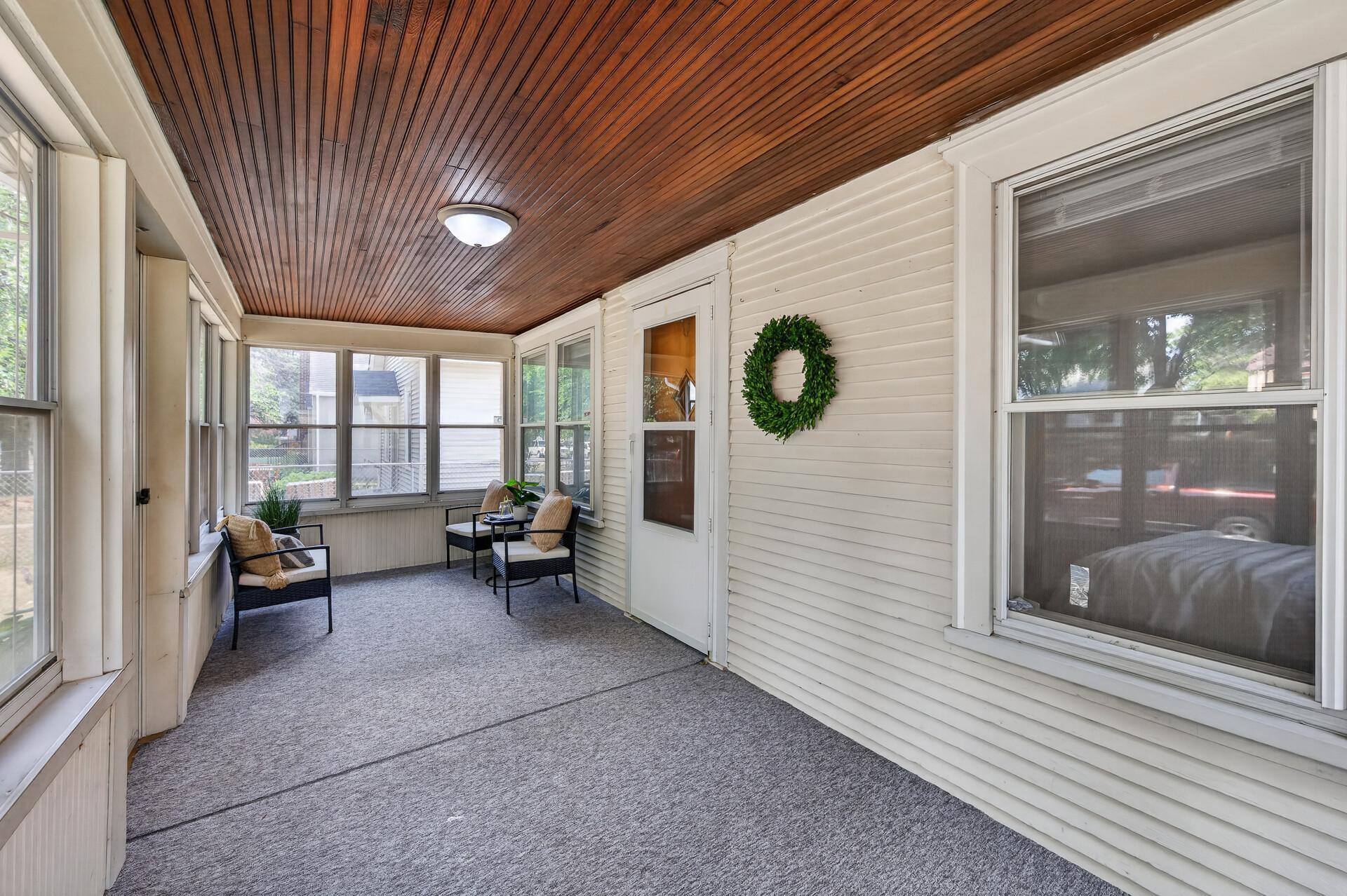 2nd image of 3643 Queen Ave N, Minneapolis, MN 55412 | MLS# 7119172