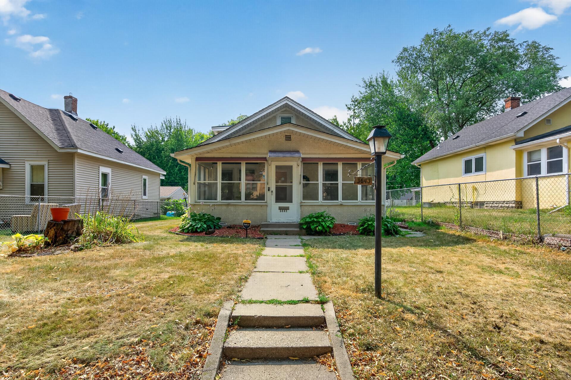 1st image of 3643 Queen Ave N, Minneapolis, MN 55412 | MLS# 7119172