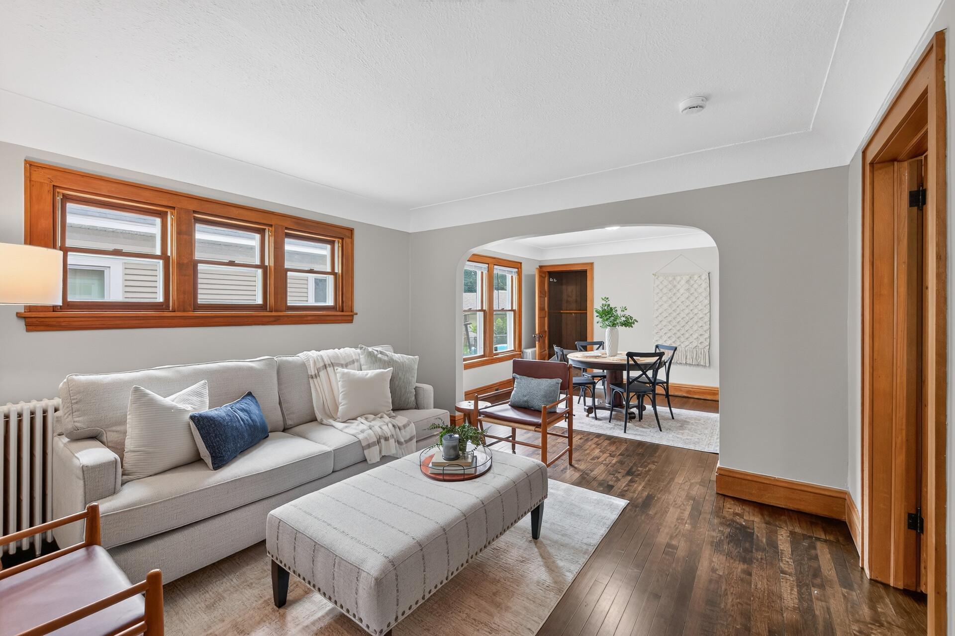 3rd image of 3643 Queen Ave N, Minneapolis, MN 55412 | MLS# 7119172