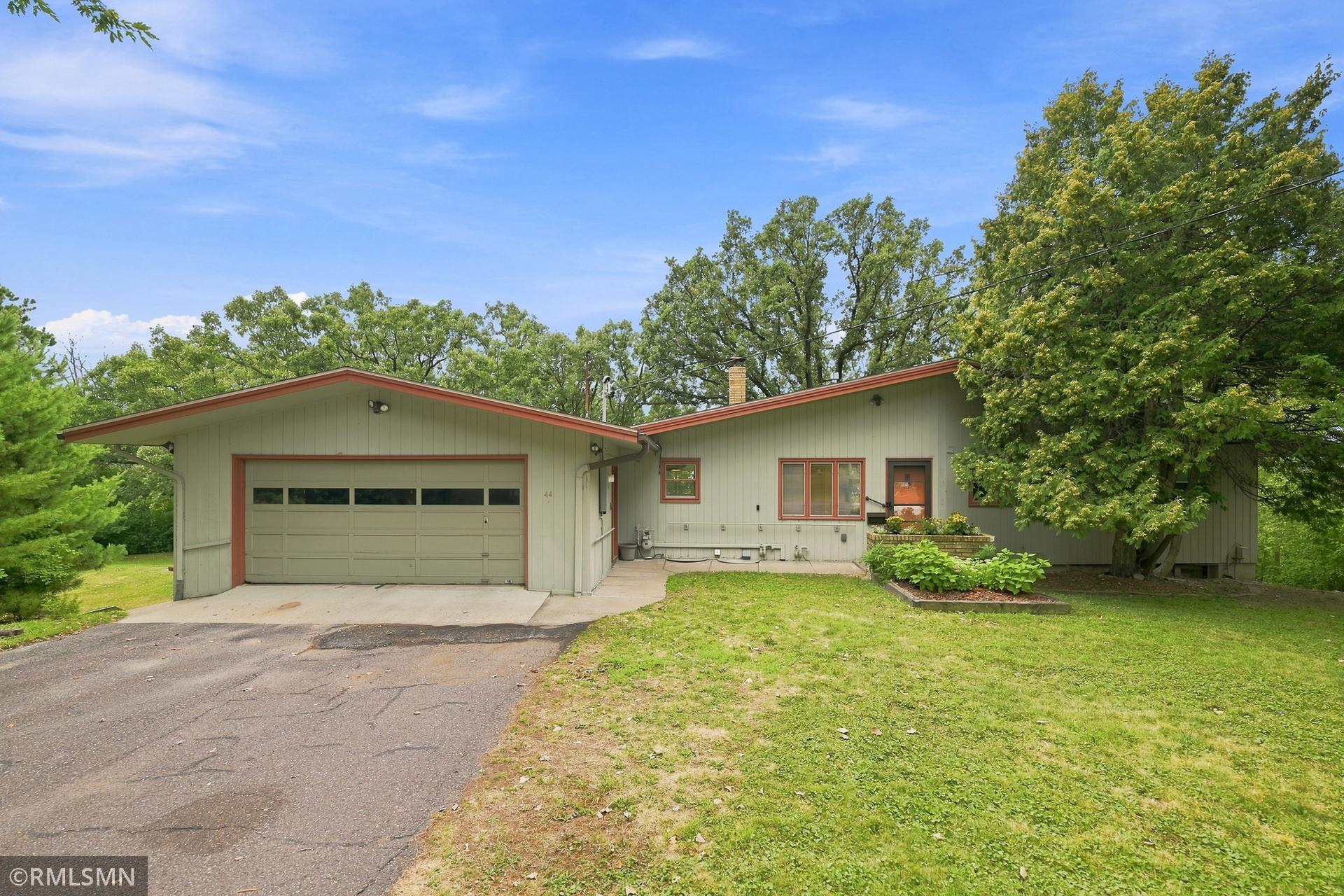 3rd image of 44 Miller Crest Ln, Saint Paul, MN 55106 | MLS# 7119174