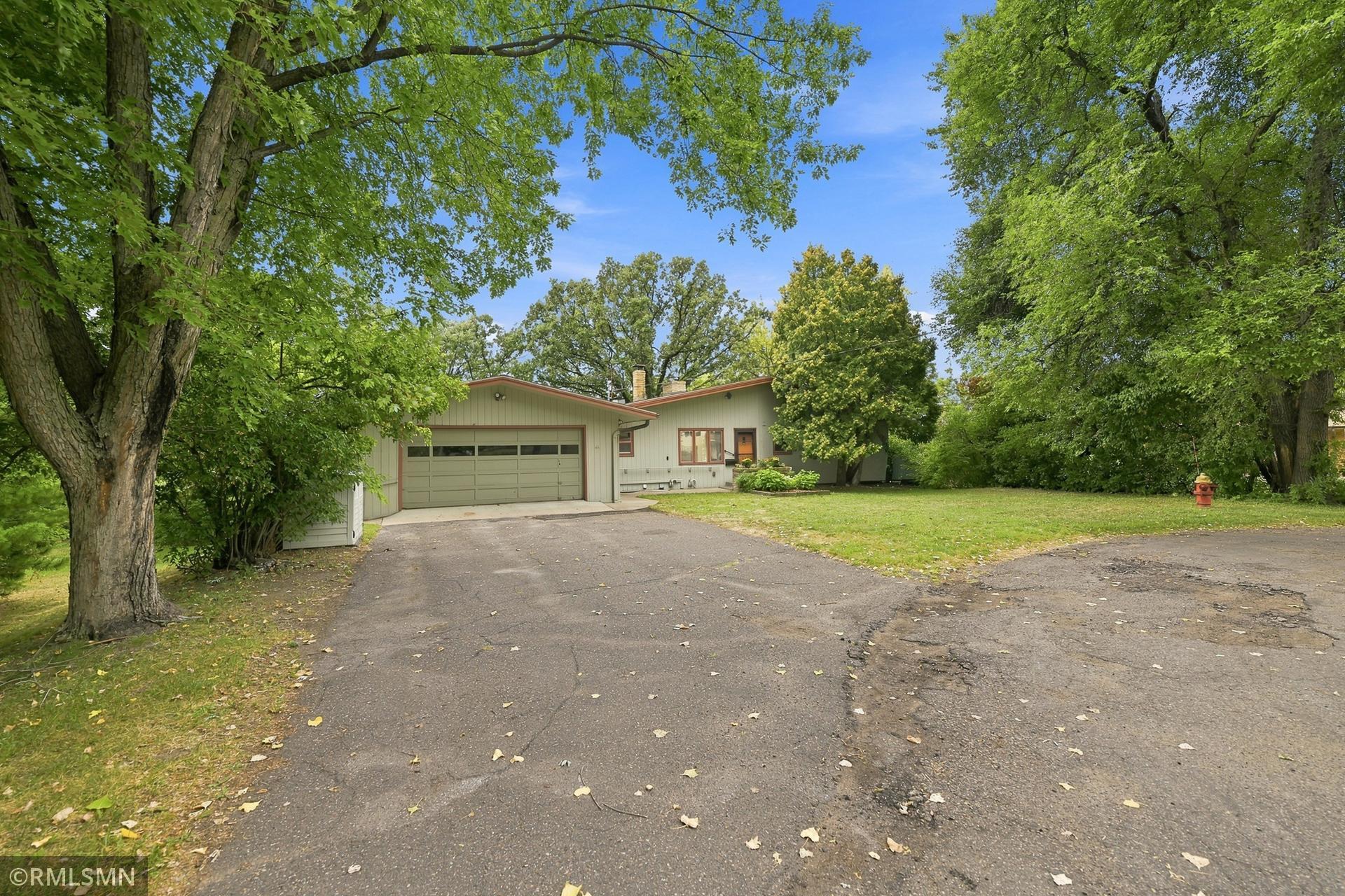 2nd image of 44 Miller Crest Ln, Saint Paul, MN 55106 | MLS# 7119174