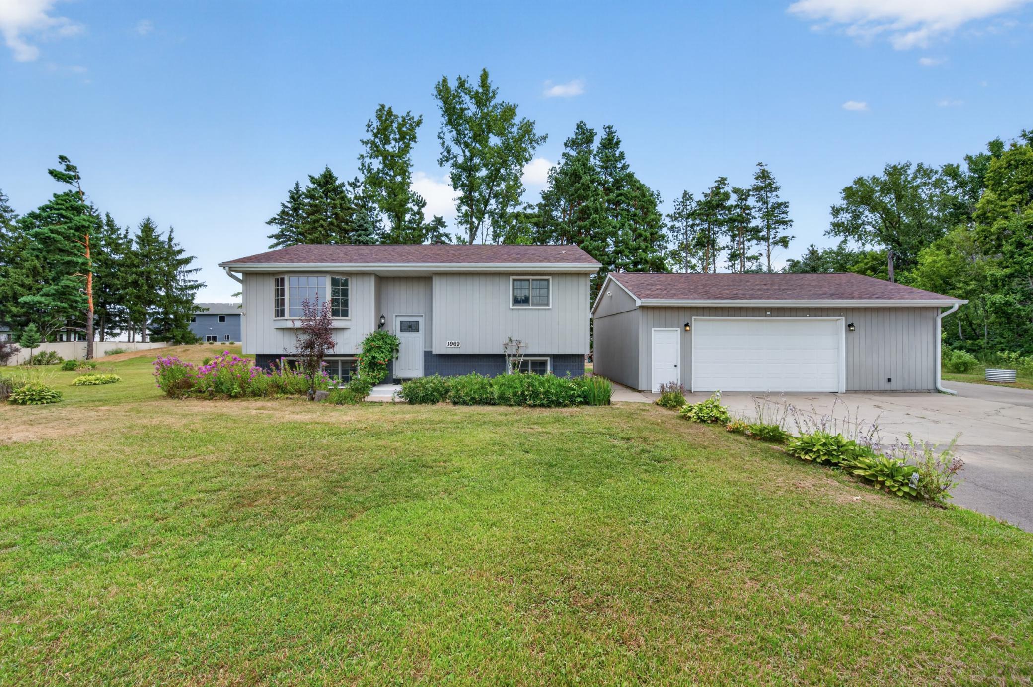 1st image of 1969 Birch St, Hugo, MN 55038 | MLS# 7119232