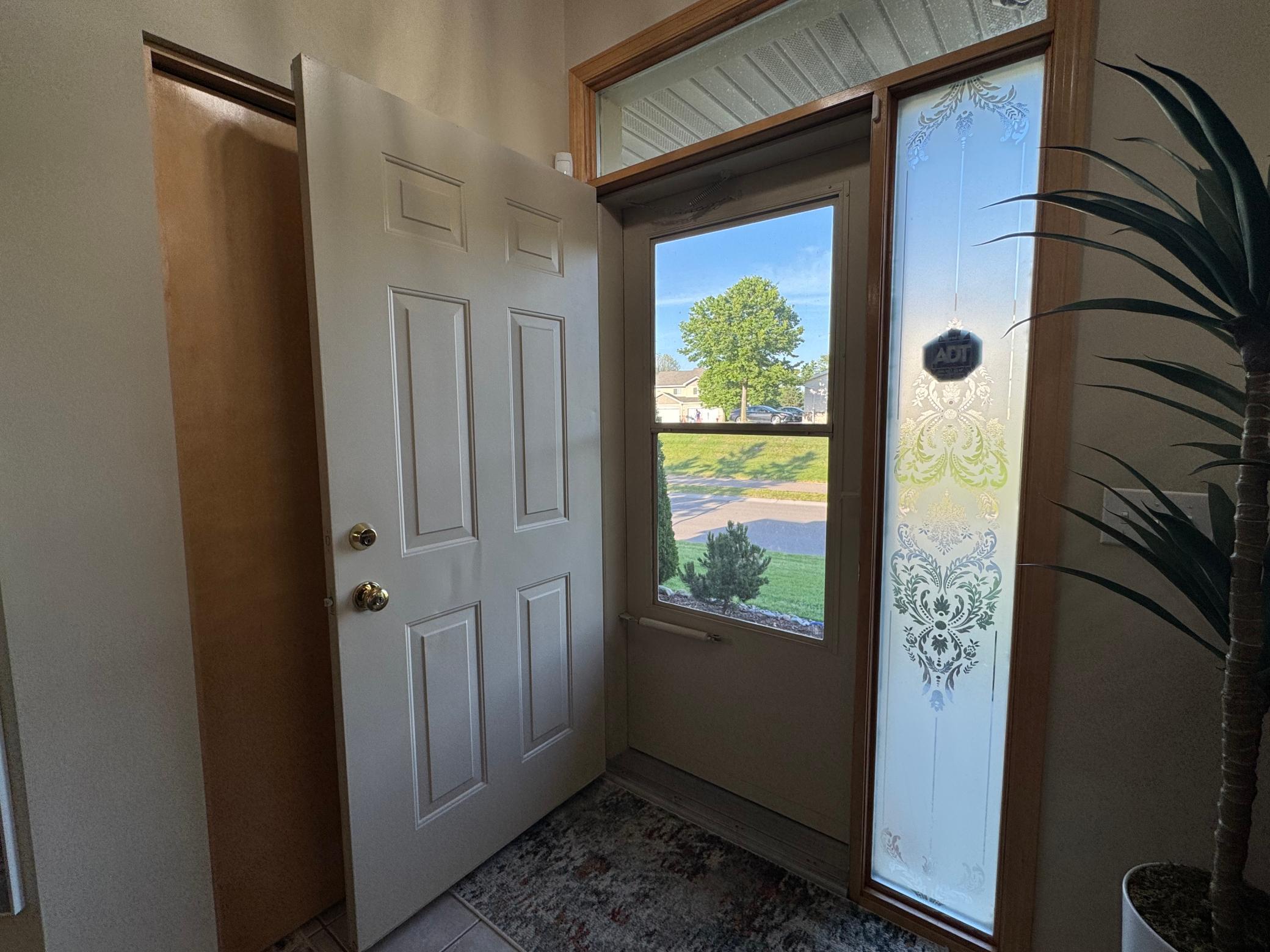 4th image of 474 Bluebird Ln, Saint Paul, MN 55125 | MLS# 7119286