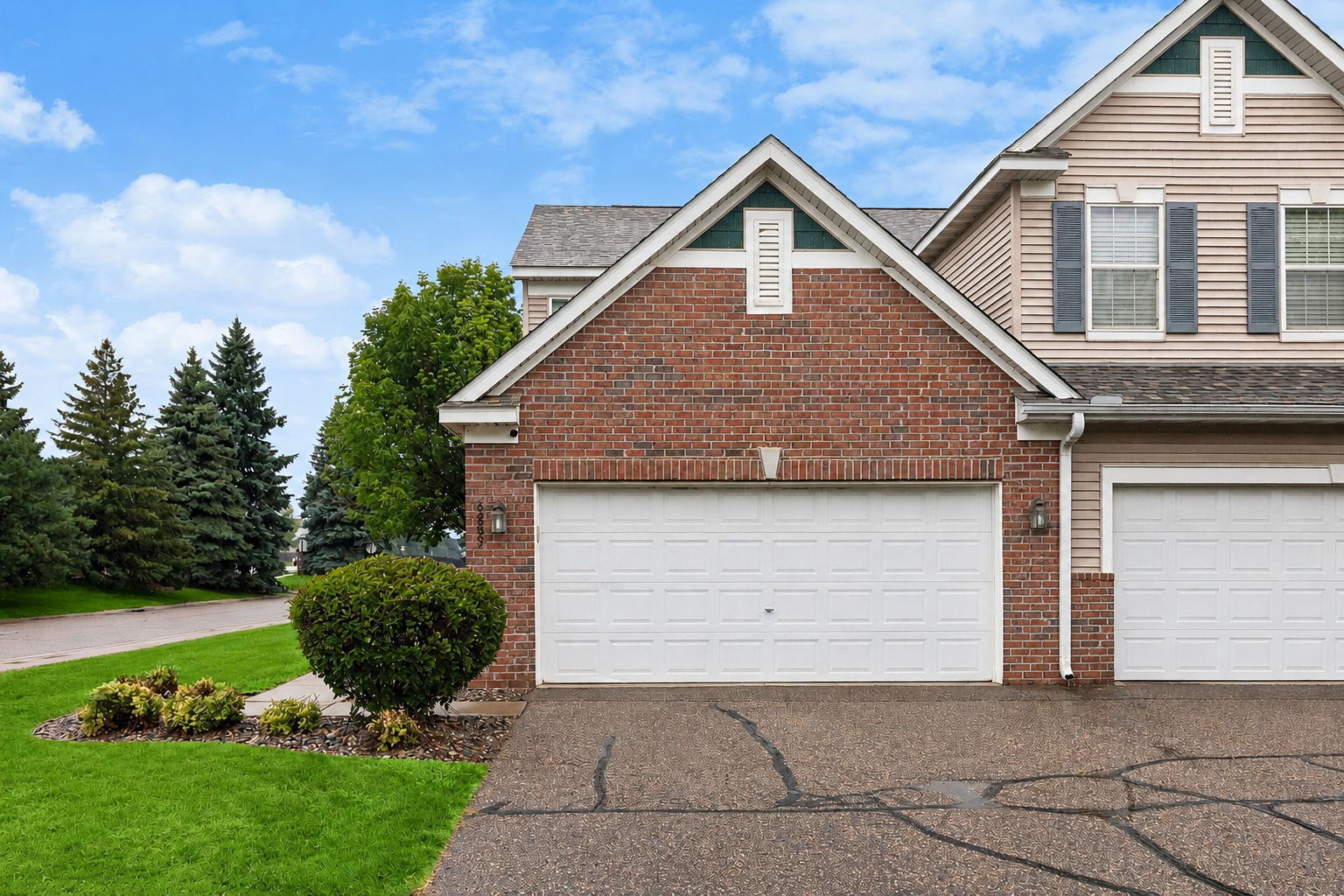 1st image of 6889 Folkestone Rd #711, Apple Valley, MN 55124 | MLS# 7119333