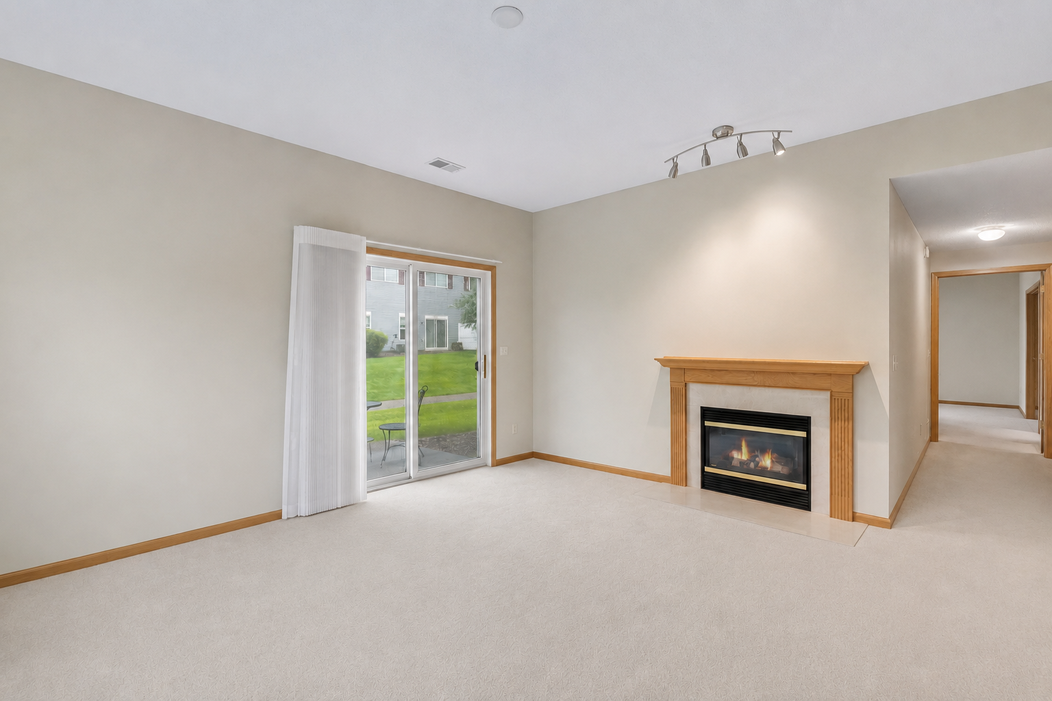 5th image of 6889 Folkestone Rd #711, Apple Valley, MN 55124 | MLS# 7119333