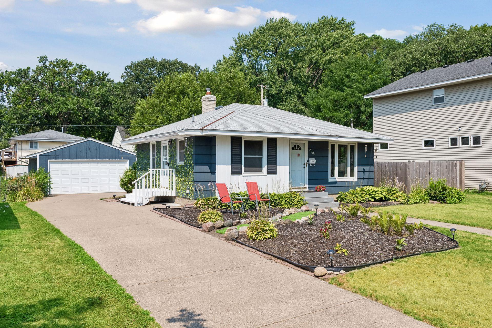 3rd image of 2704 Alabama Ave S, Saint Louis Park, MN 55416 | MLS# 7119368