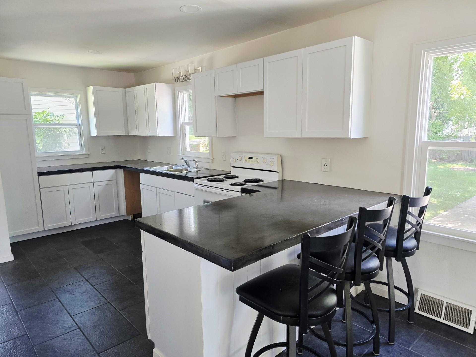 5th image of 1600 4Th Ave Sw, Austin, MN 55912 | MLS# 7119376