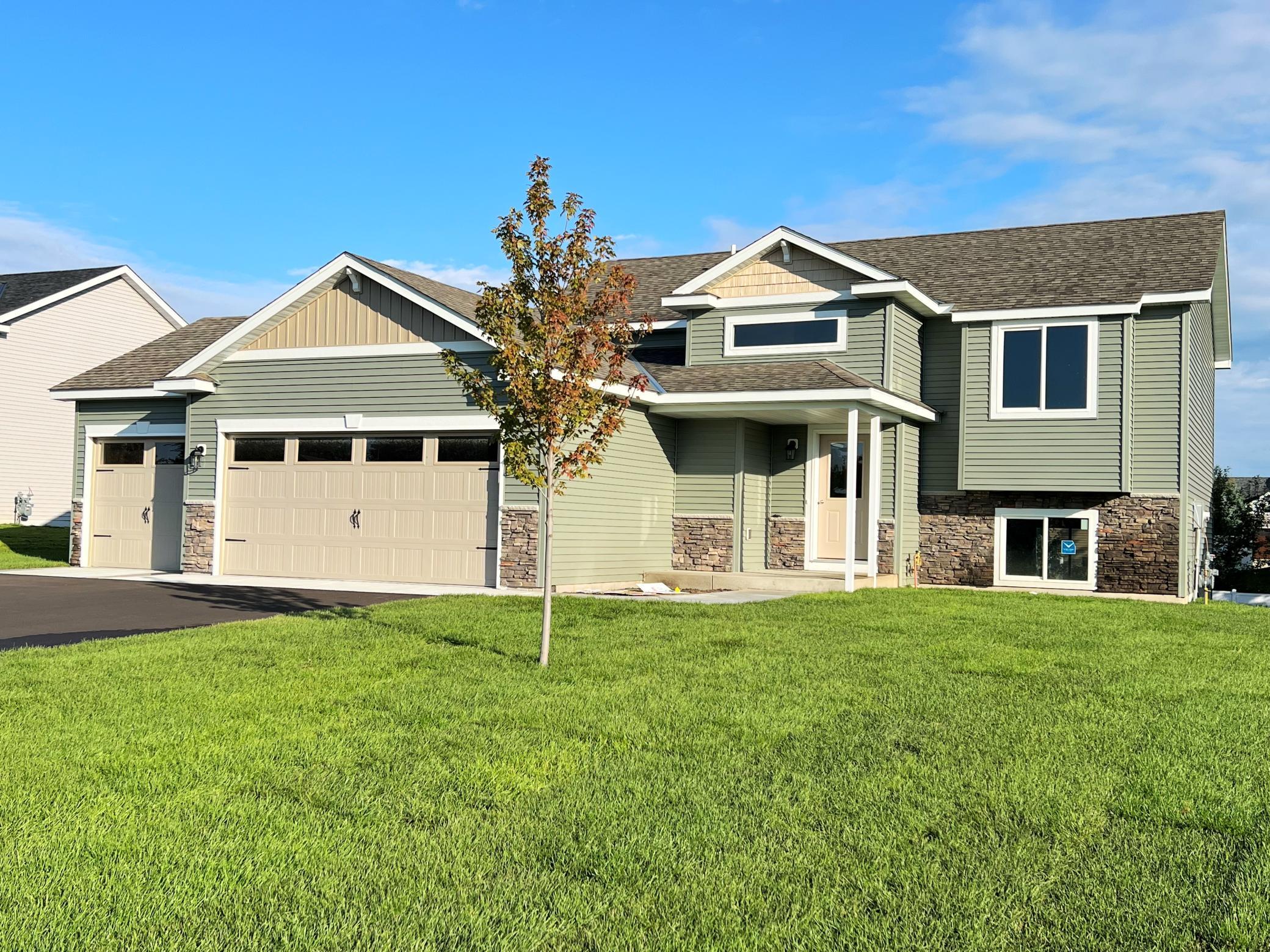 2nd image of 2598 Topaz St, Saint Augusta, MN 56301 | MLS# 7119416