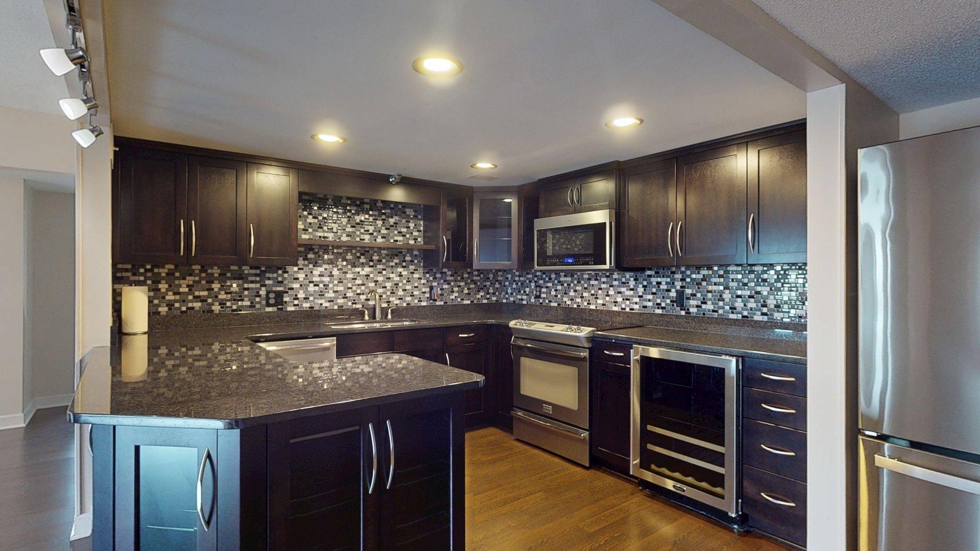 2nd image of 2100 Valkyrie Dr Nw #401, Rochester, MN 55901 | MLS# 7119428
