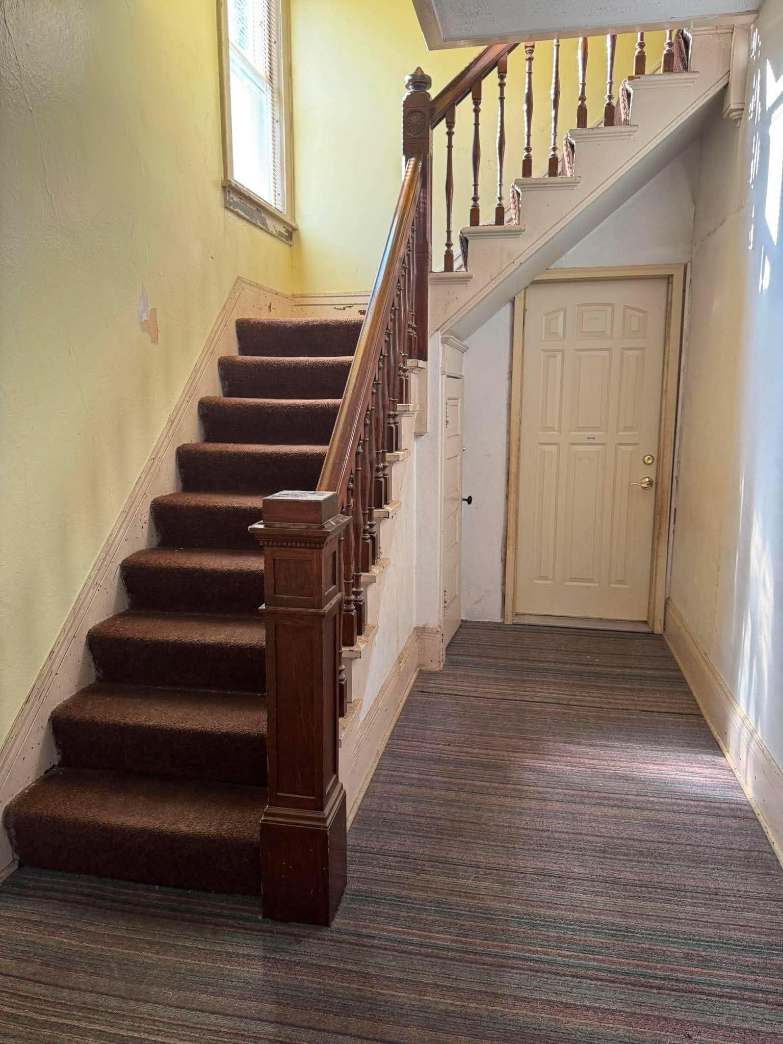 3rd image of 861 Cook Ave E, Saint Paul, MN 55106 | MLS# 7119442