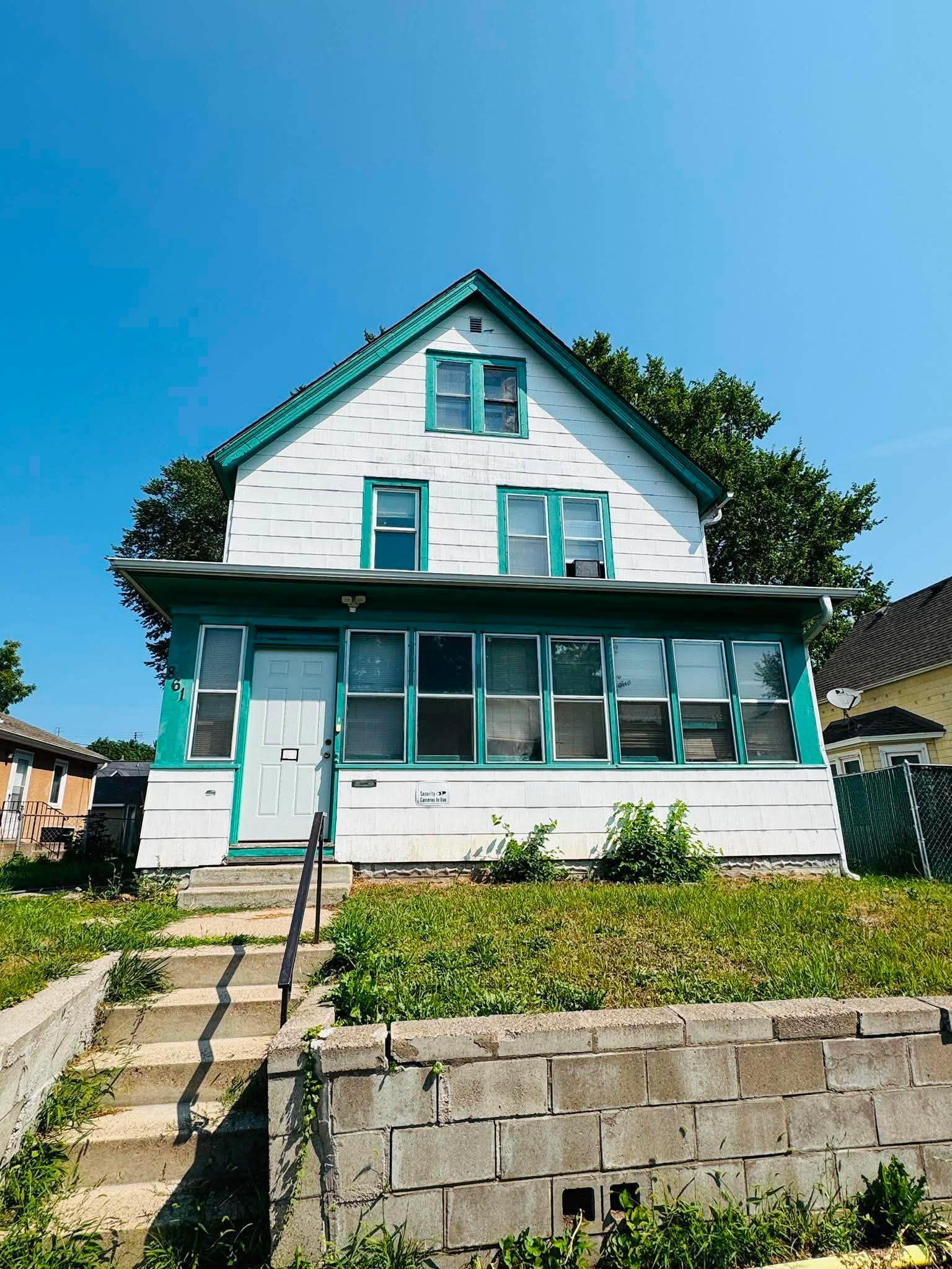 1st image of 861 Cook Ave E, Saint Paul, MN 55106 | MLS# 7119442