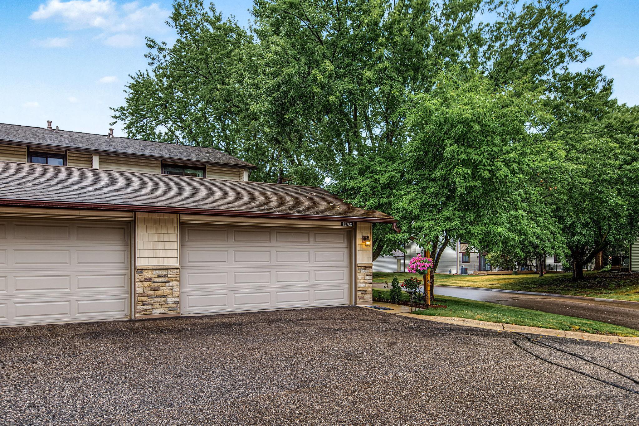2nd image of 13769 Heather Hills Dr, Burnsville, MN 55337 | MLS# 7119499