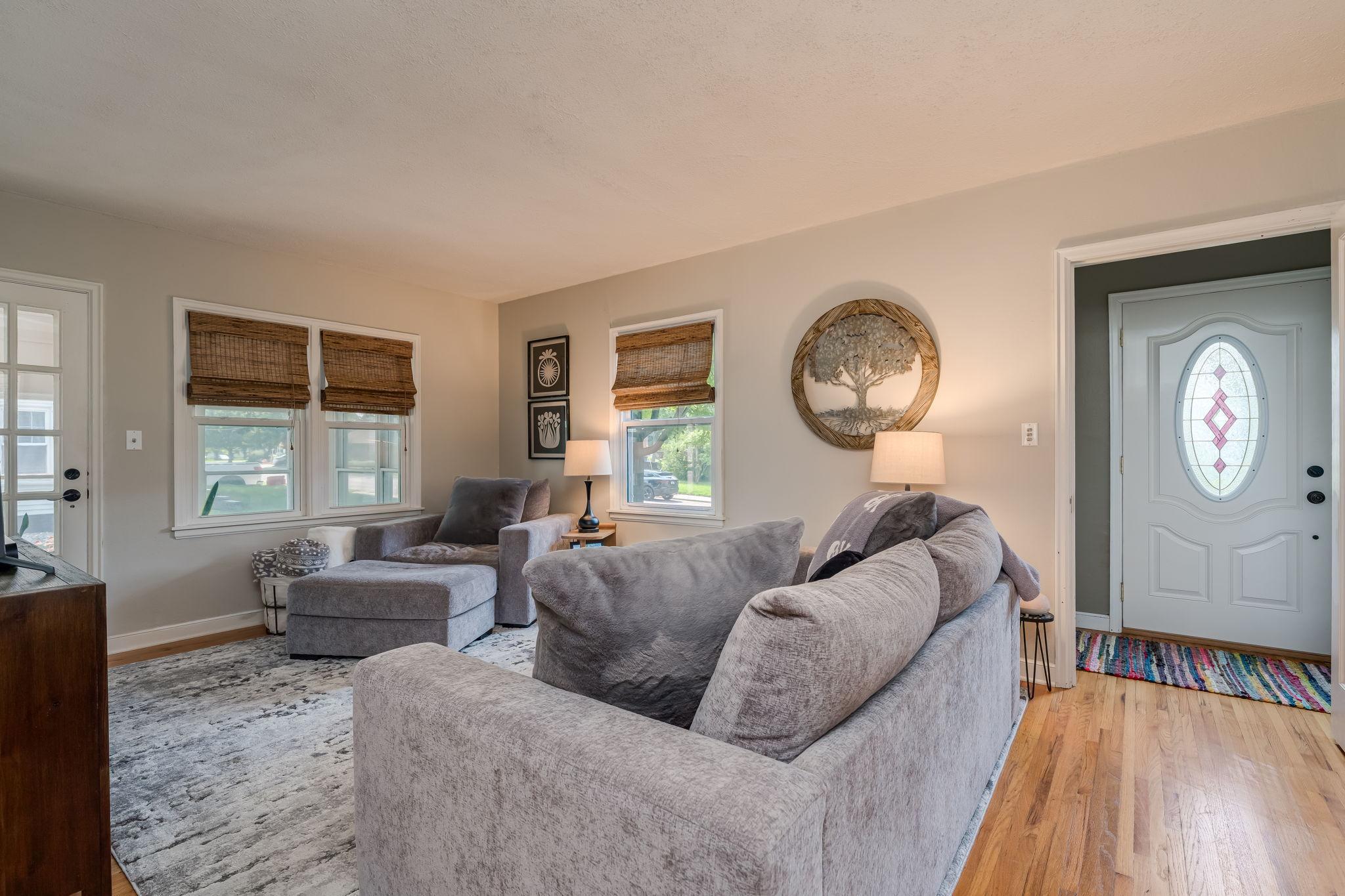 2nd image of 227 Johnson St, Mankato, MN 56001 | MLS# 7119531