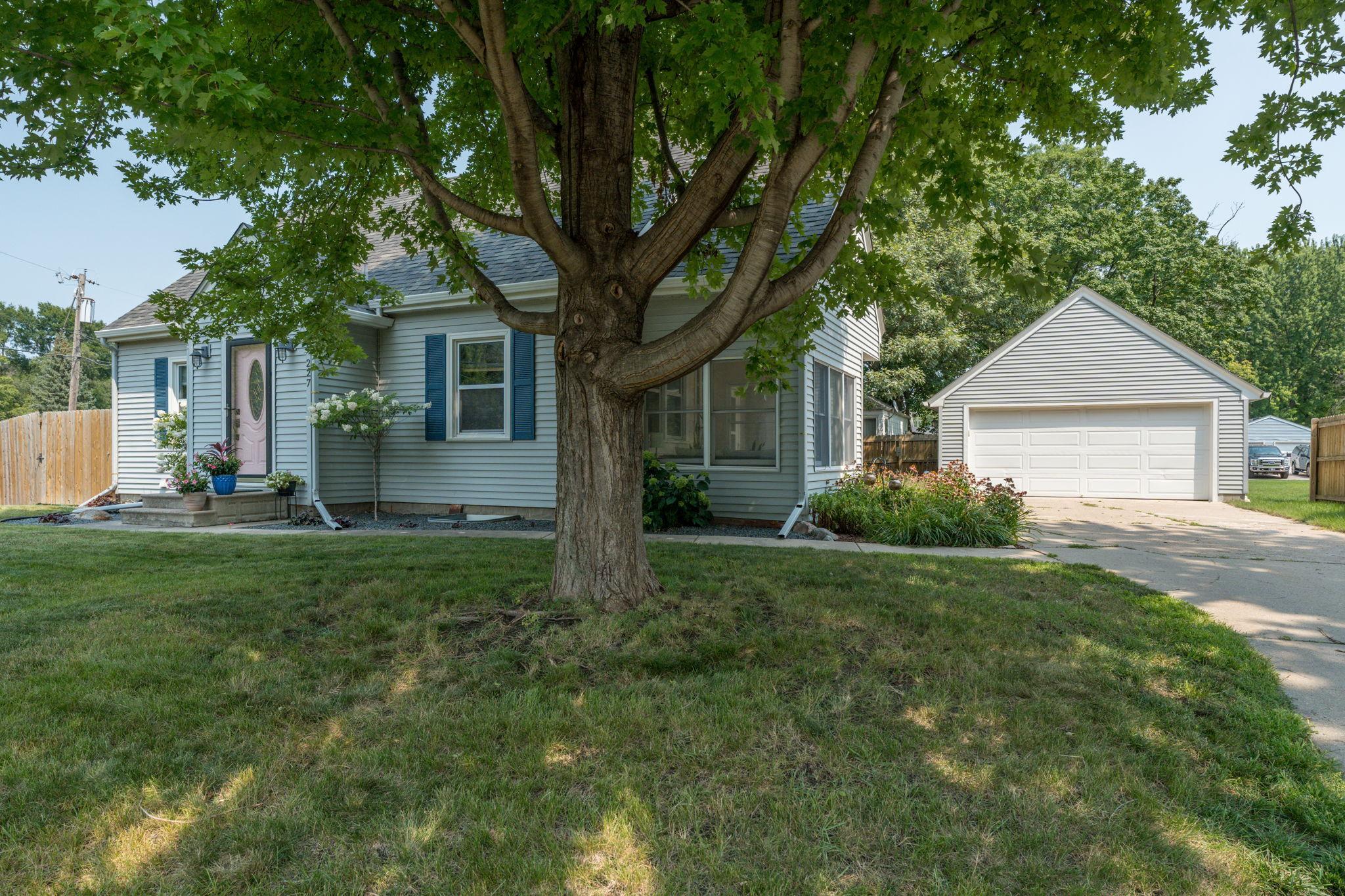 1st image of 227 Johnson St, Mankato, MN 56001 | MLS# 7119531