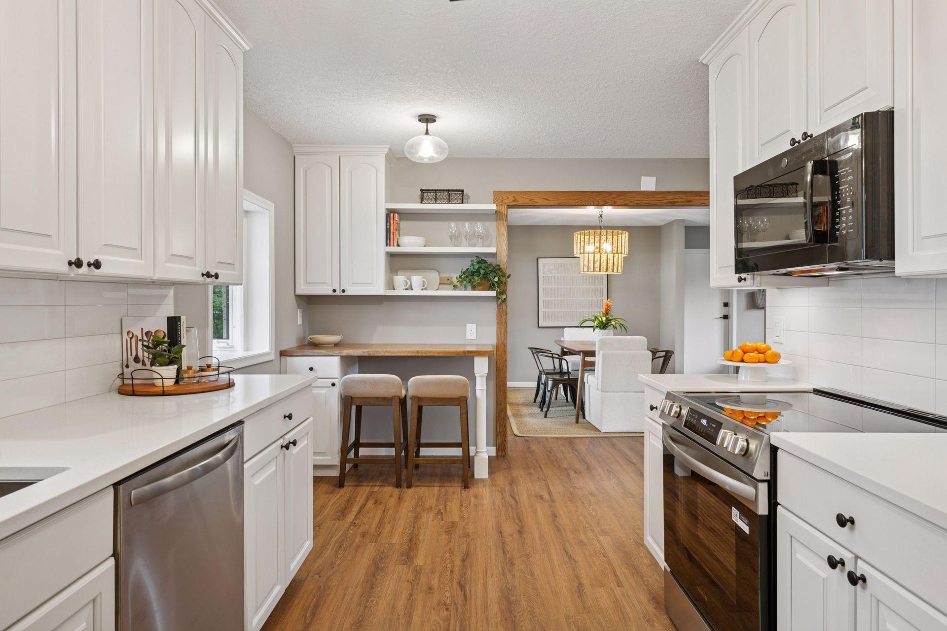 1st image of 11201 Ewing Ave S, Minneapolis, MN 55431 | MLS# 7119542