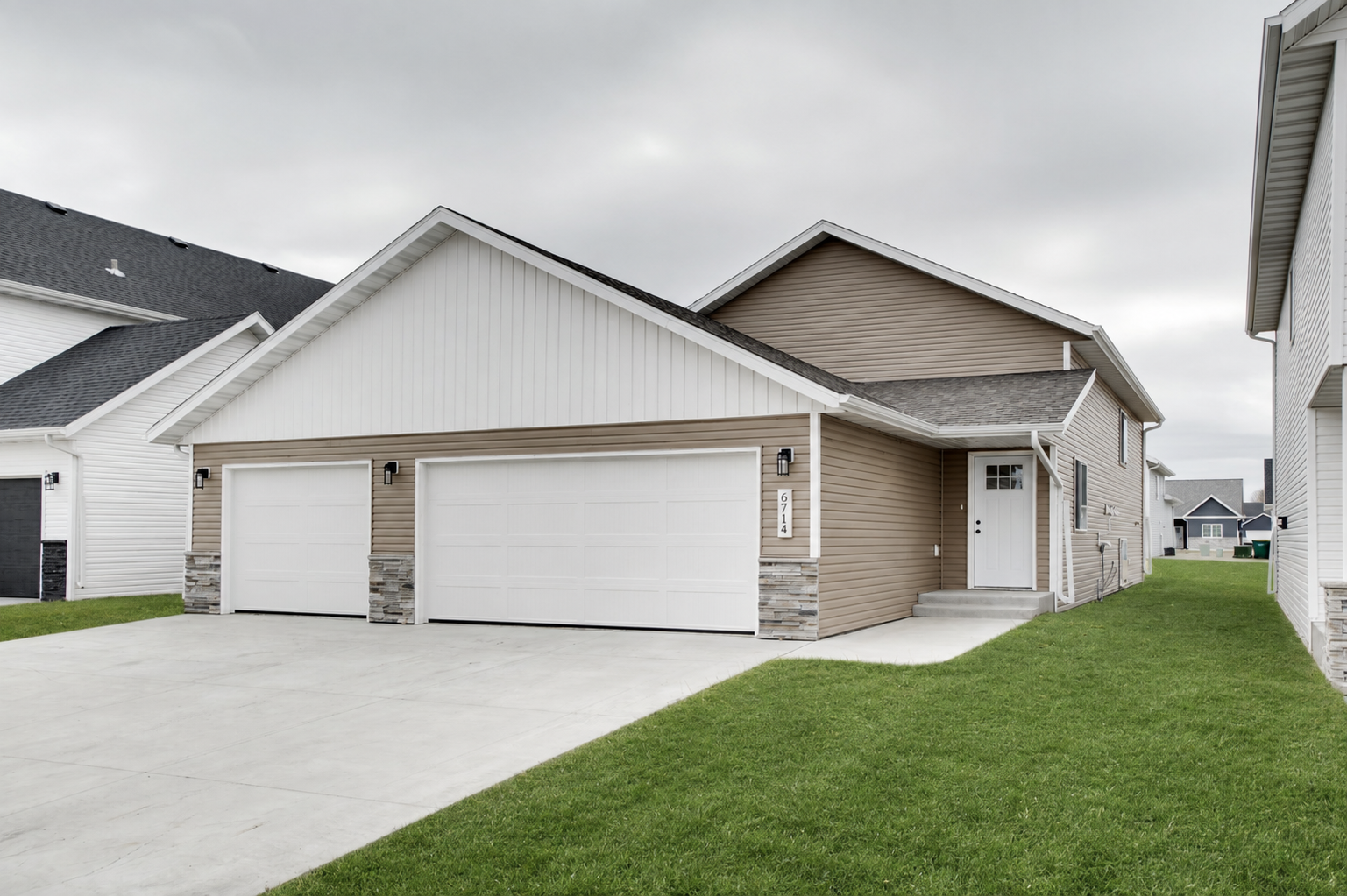 1st image of 6796 Deer Creek Pkwy, Horace, ND 58047 | MLS# 7119543