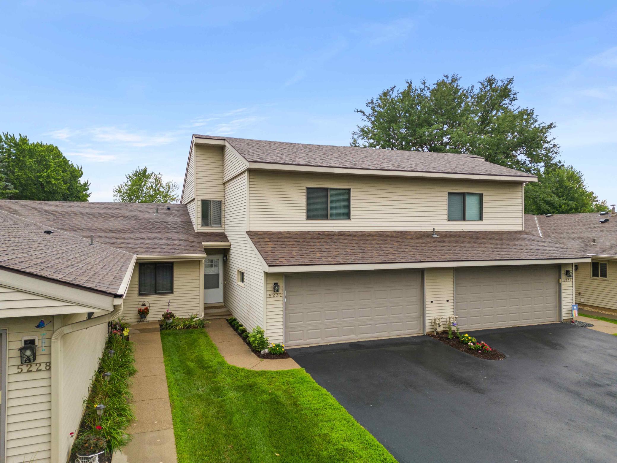 3rd image of 5232 149Th St W, Saint Paul, MN 55124 | MLS# 7119548