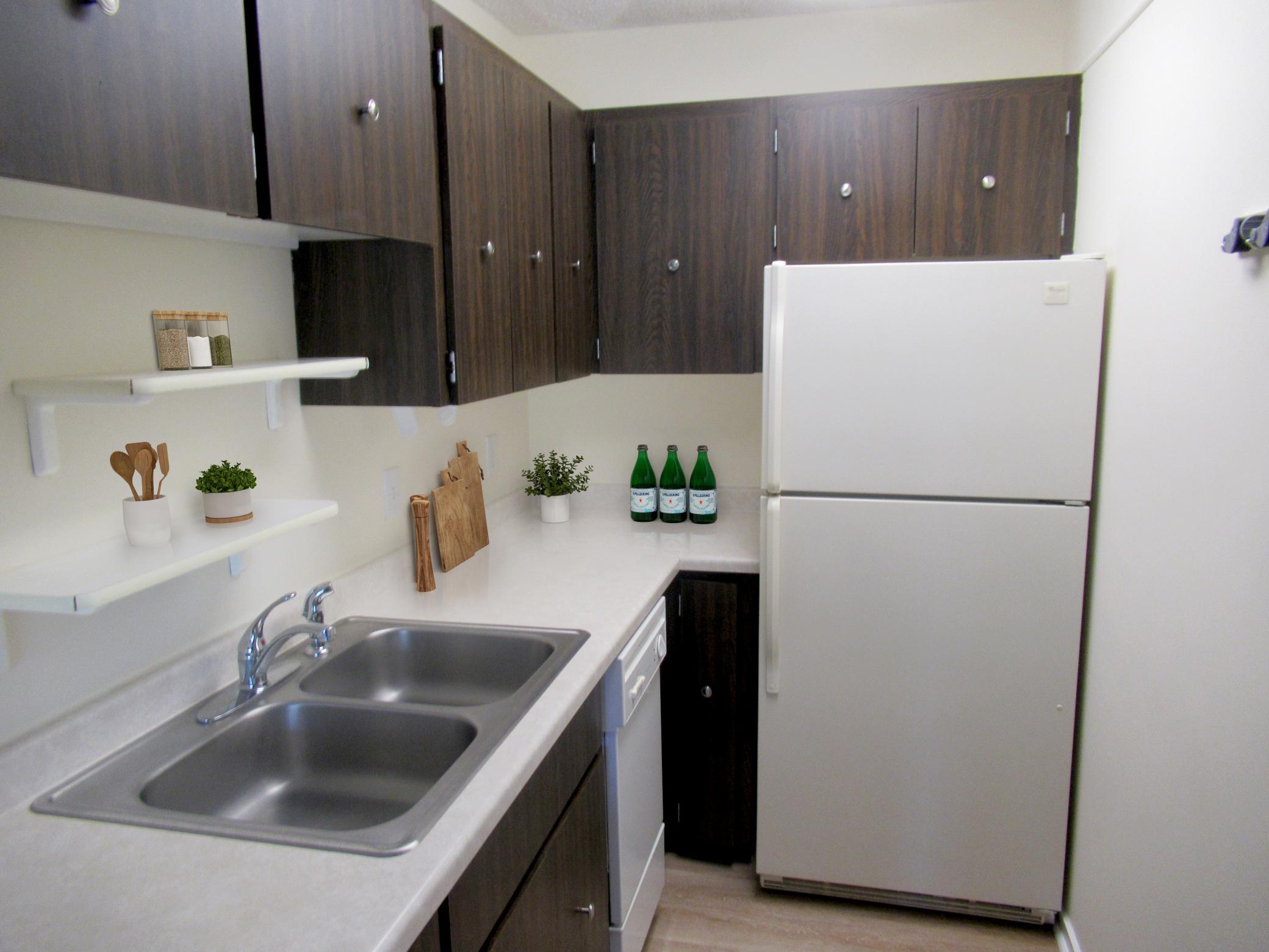 2nd image of 4100 Parklawn Ave #218, Minneapolis, MN 55435 | MLS# 7119605