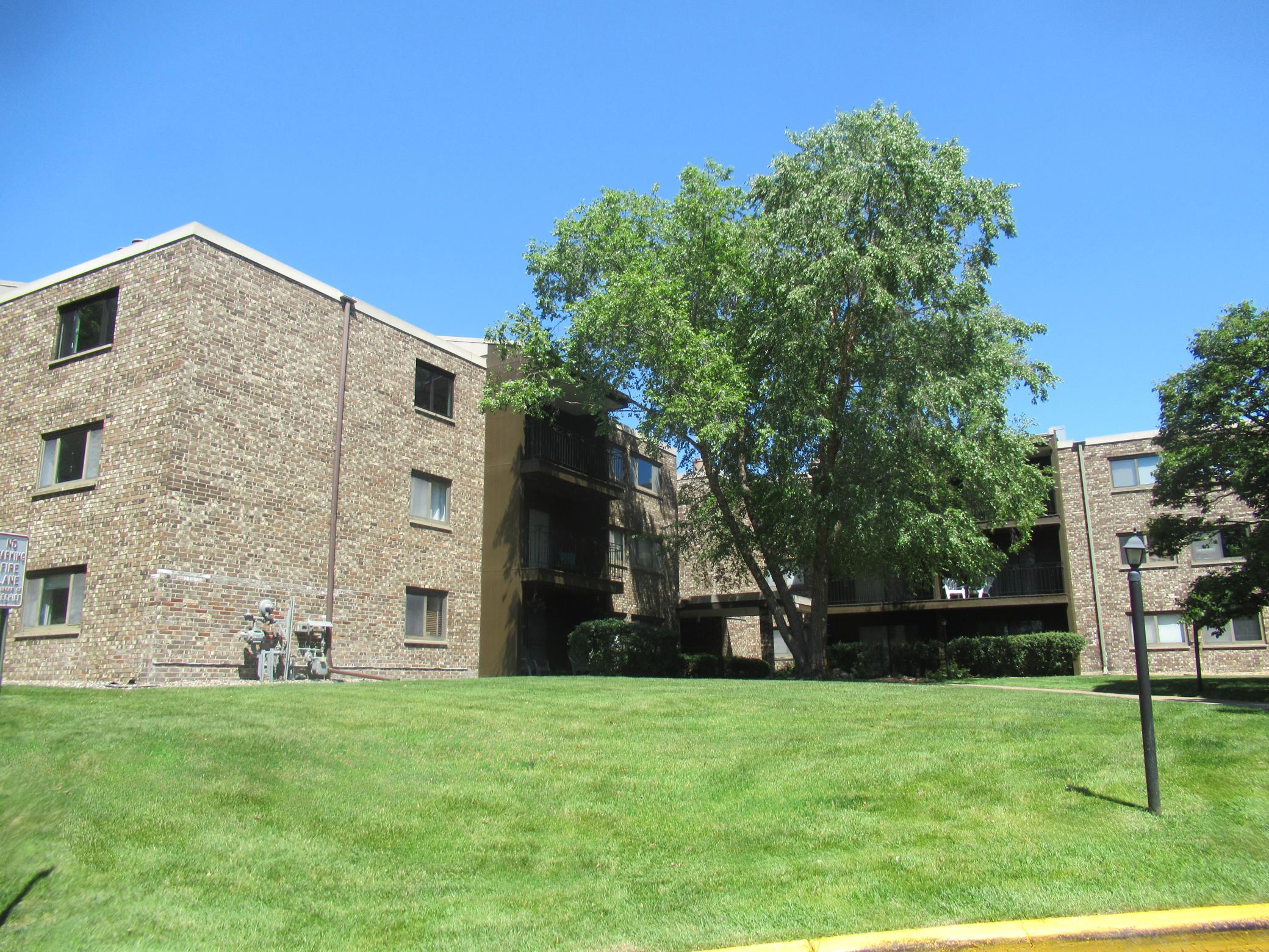 14th image of 4100 Parklawn Ave #218, Minneapolis, MN 55435 | MLS# 7119605
