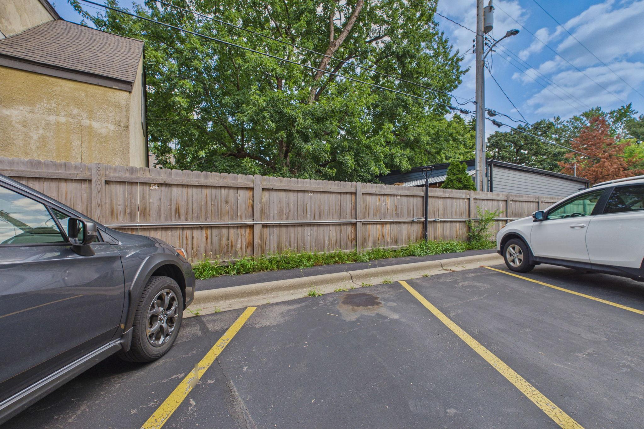 2nd image of 2809 E Minnehaha Pkwy, Minneapolis, MN 55417