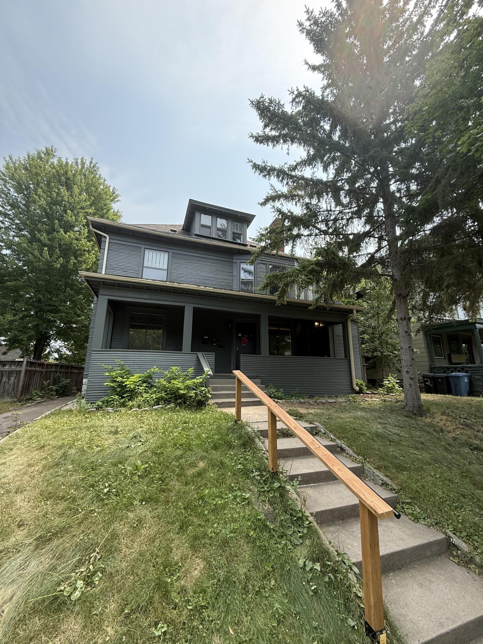 2nd image of 2209 Aldrich Ave S, Minneapolis, MN 55405 | MLS# 7119612