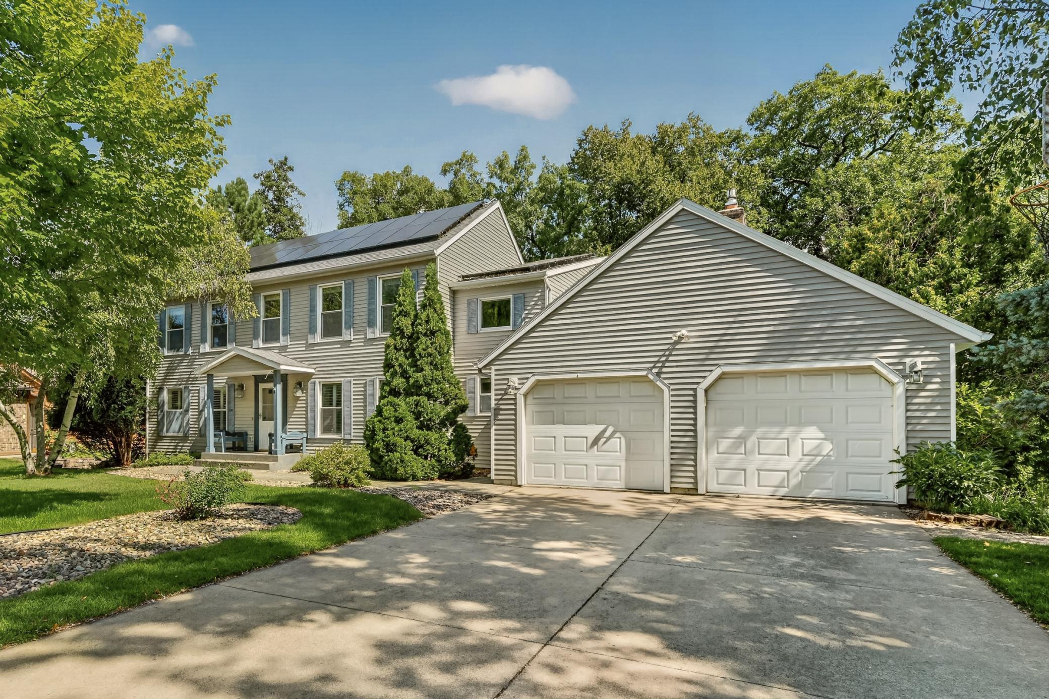 1st image of 1408 Woodland Dr Sw, Rochester, MN 55902 | MLS# 7119627
