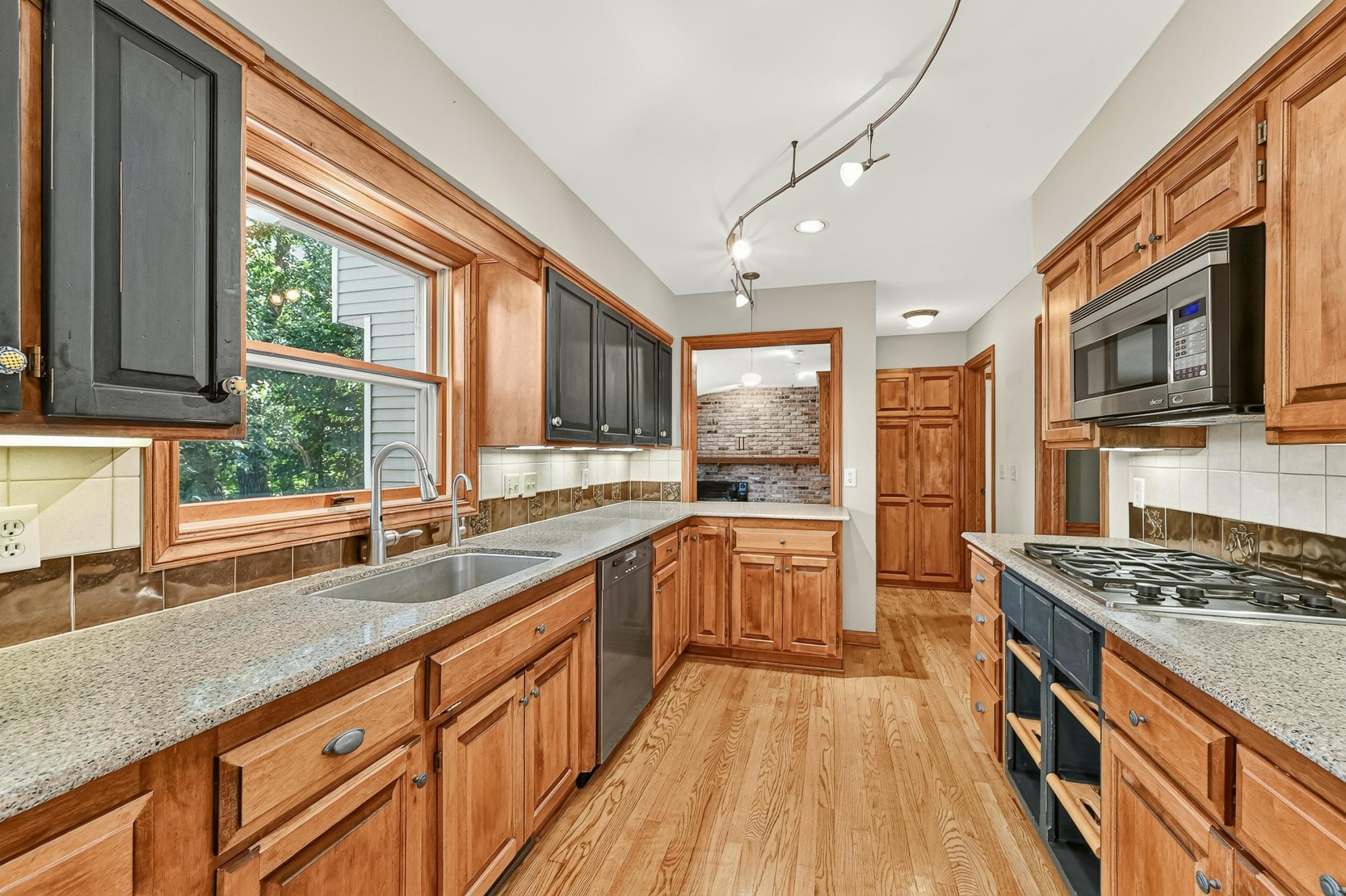2nd image of 1408 Woodland Dr Sw, Rochester, MN 55902 | MLS# 7119627