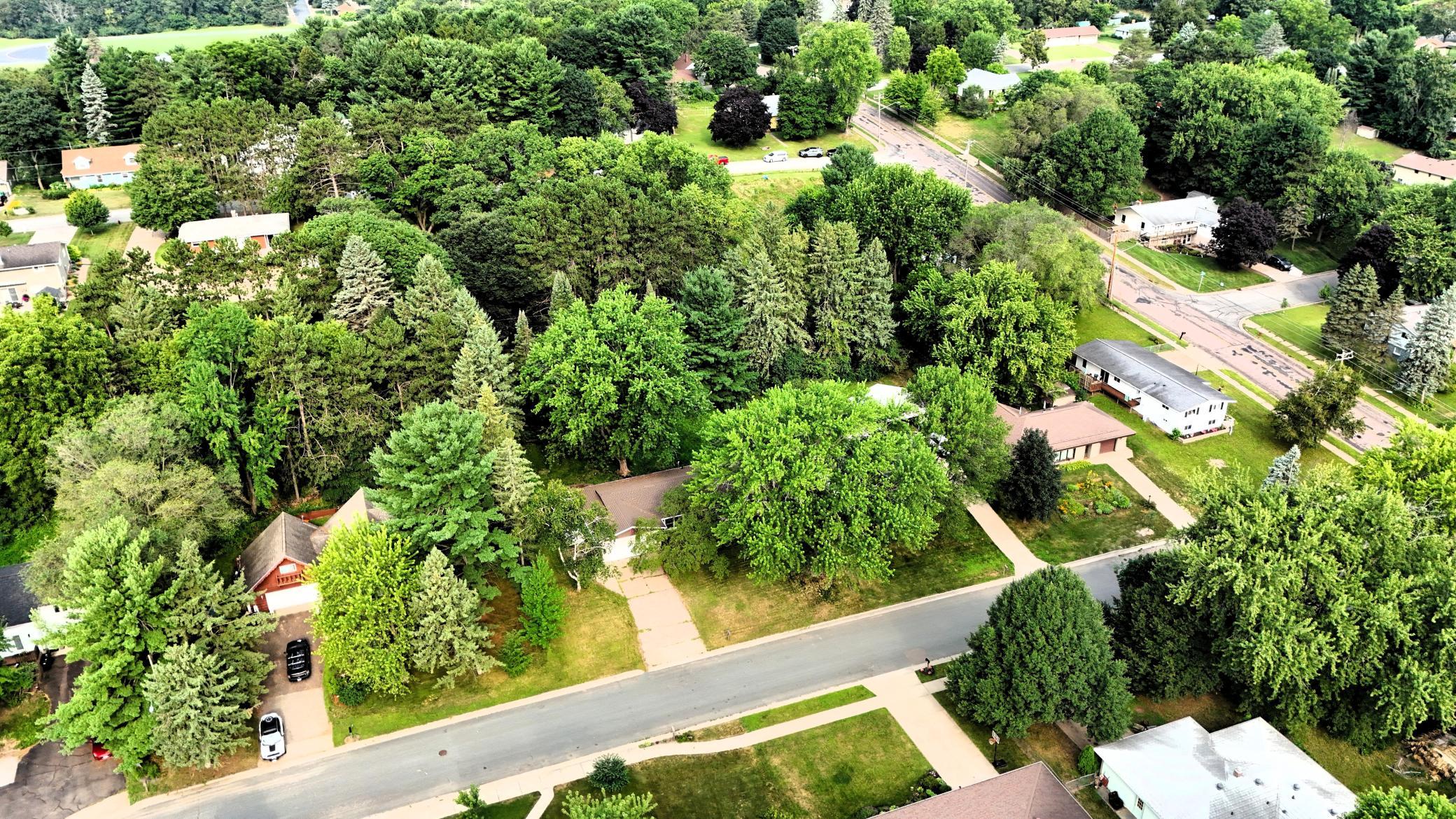 31st image of 2322 16th St, Eau Claire, WI 54703 | MLS# 7119628