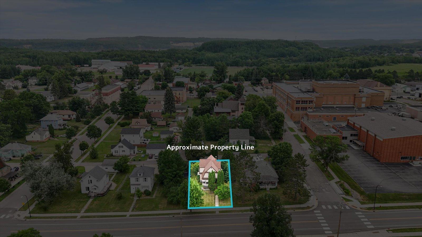 2nd image of 403 Cole St, Coleraine, MN 55722 | MLS# 7119644