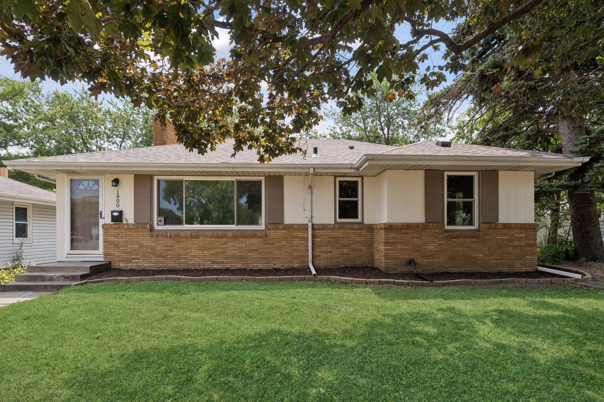2nd image of 1800 37th Ave Ne, Minneapolis, MN 55421 | MLS# 7119681