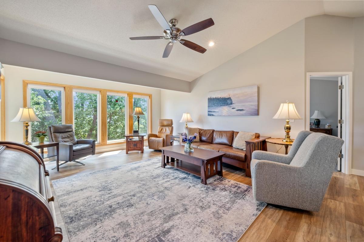 4th image of 5501 Auto Club Rd, Minneapolis, MN 55437 | MLS# 7119694