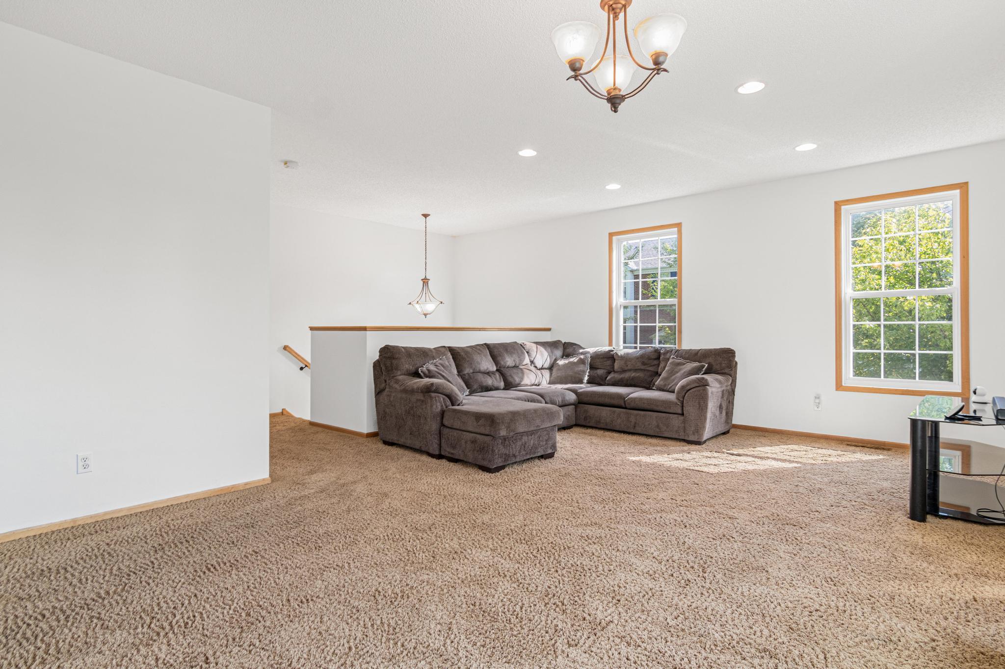 4th image of 15871 Freedom Ln, Saint Paul, MN 55124 | MLS# 7119751