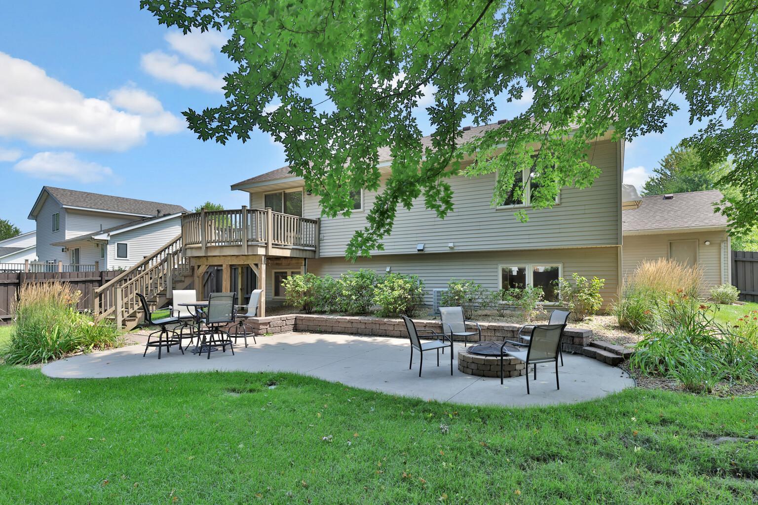4th image of 1098 Heather Dr, Saint Paul, MN 55129 | MLS# 7119759