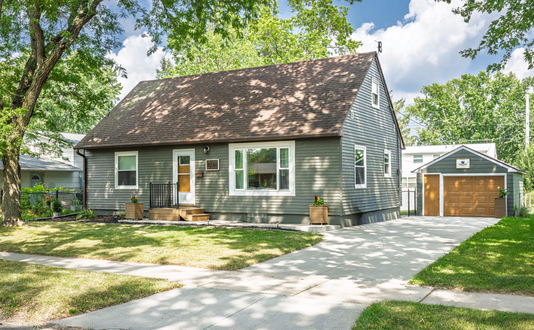 1st image of 1360 9th Ave Se, Rochester, MN 55904 | MLS# 7119827