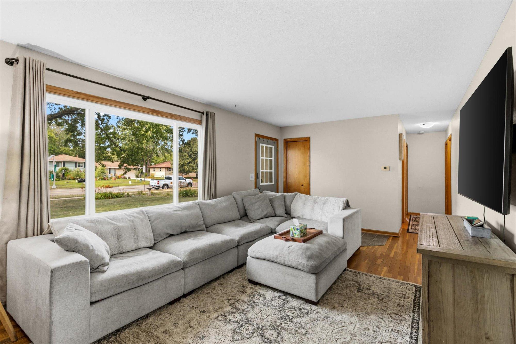 5th image of 16546 Flagstaff Ave W, Rosemount, MN 55068 | MLS# 7119852
