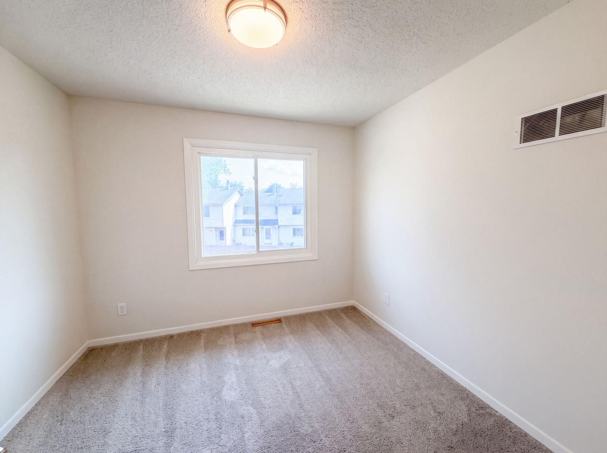 4th image of 16066 Foliage Ave W, Rosemount, MN 55068 | MLS# 7119877