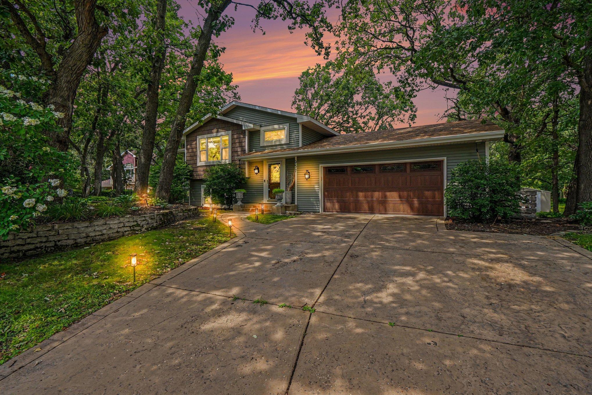 1st image of 957 118th Ln Nw, Minneapolis, MN 55448 | MLS# 7119878