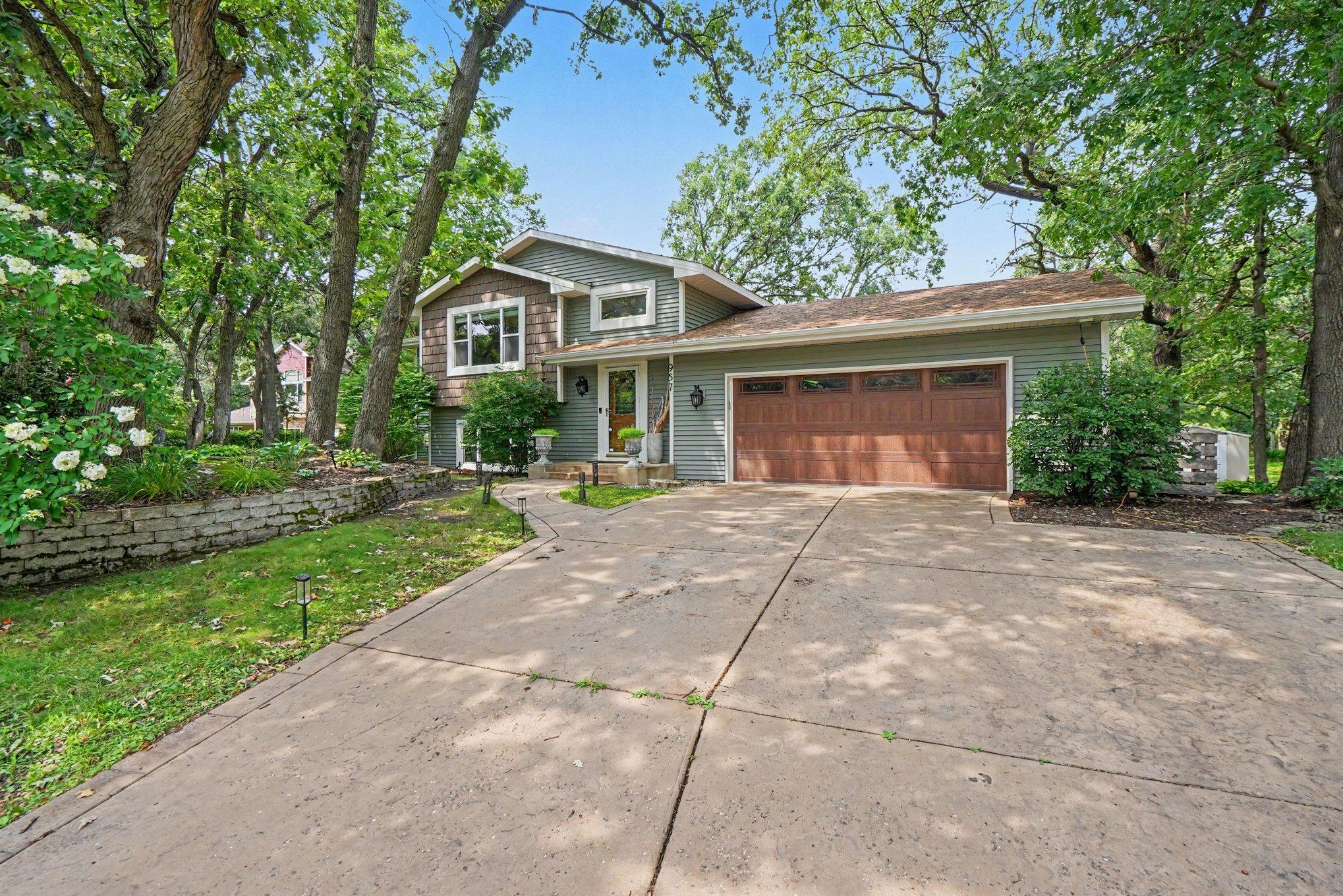 2nd image of 957 118th Ln Nw, Minneapolis, MN 55448 | MLS# 7119878