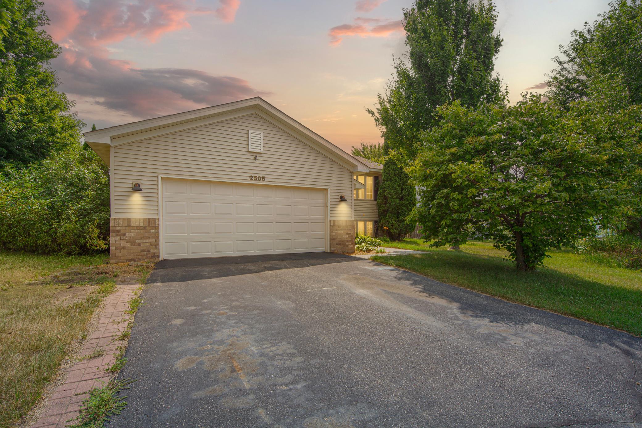 37th image of 2505 Country View Dr, Northfield, MN 55057 | MLS# 7119935