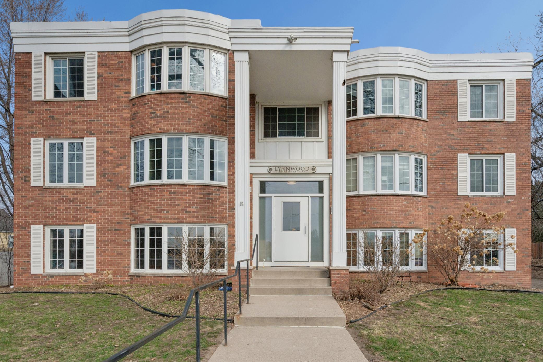1st image of 4516 Hwy 7 #1, Saint Louis Park, MN 55416 | MLS# 7120027