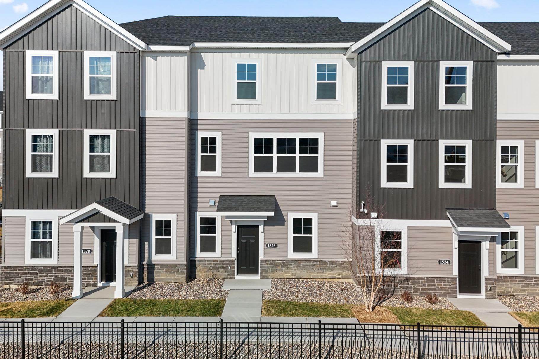 1st image of 1525 Trellis Ln, Saint Paul, MN 55118 | MLS# 7120041