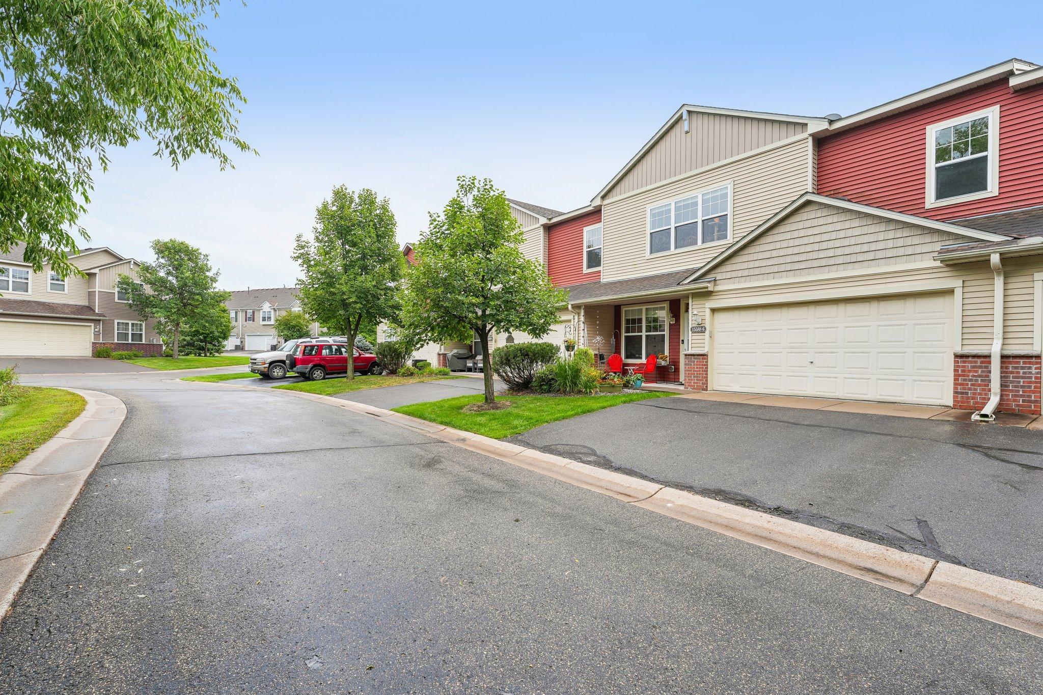 3rd image of 15588 Emerald Dr N #6, Hugo, MN 55038 | MLS# 7120063