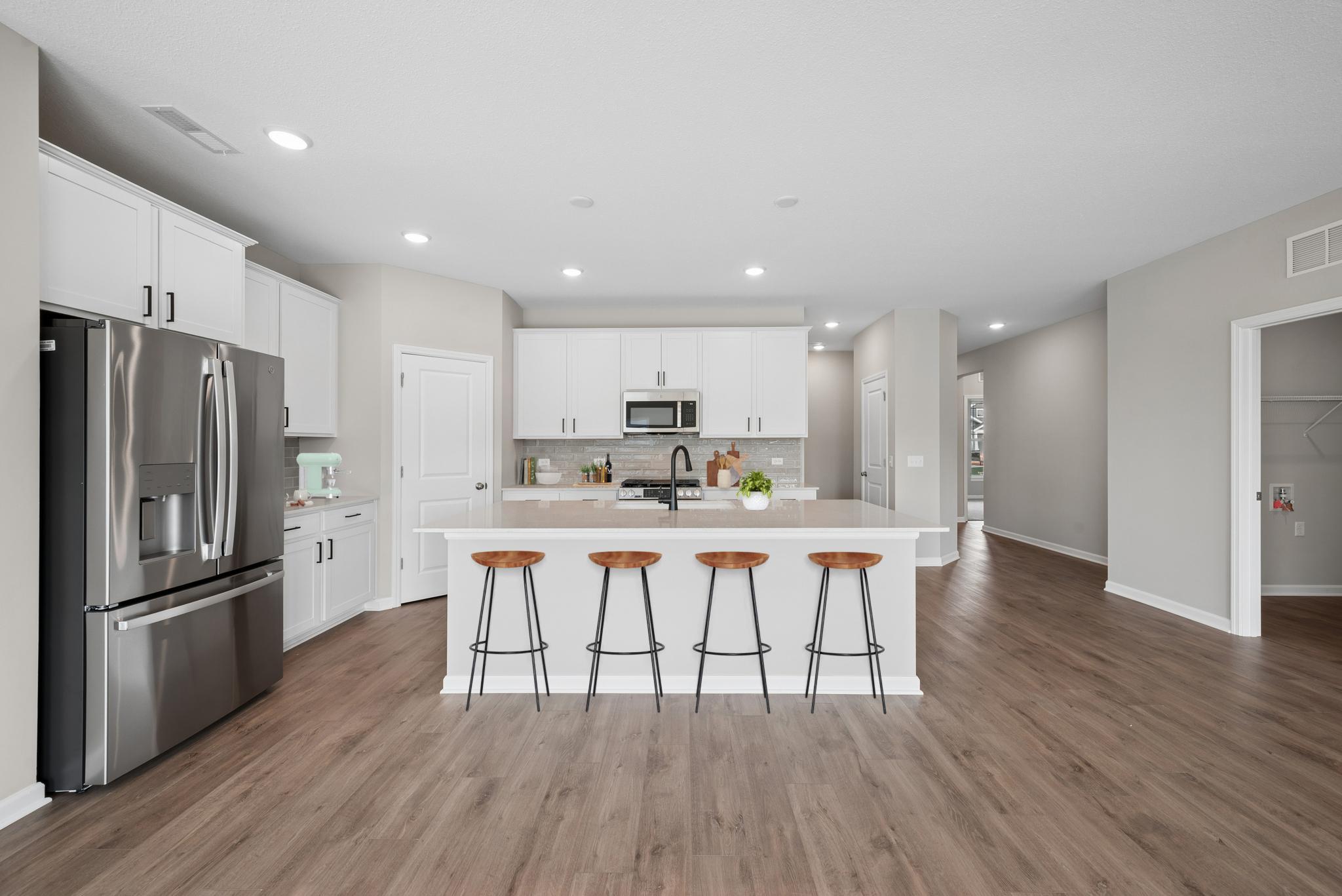 2nd image of 10568 Harbor Ln N, Maple Grove, MN 55369 | MLS# 7120084